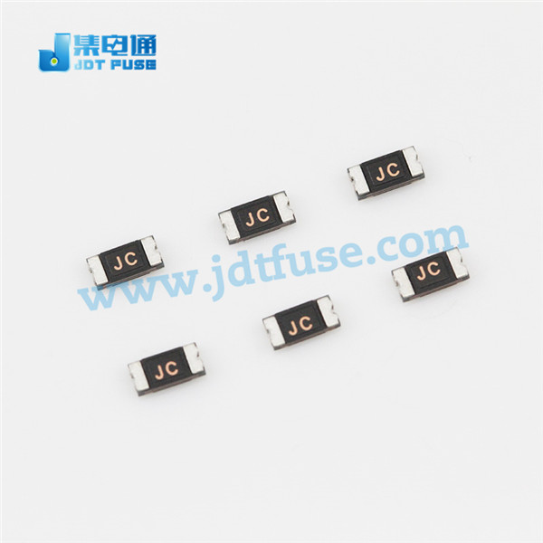 低內(nèi)阻貼片保險絲