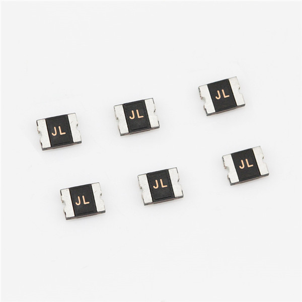 低內阻貼片自恢復保險絲