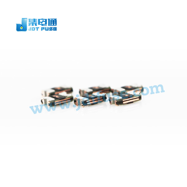 貼片可恢復(fù)保險絲